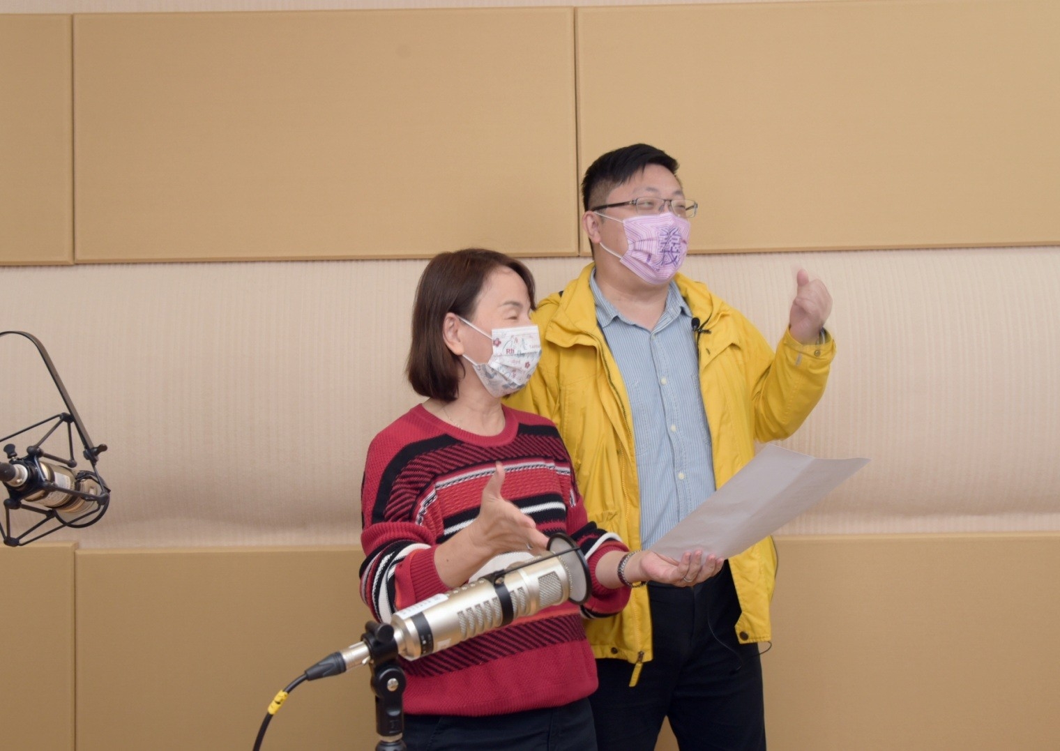 北市客委會新春活動多，客語相聲打竹板拜年、萌虎鬧春、蒔田，濃濃客家味