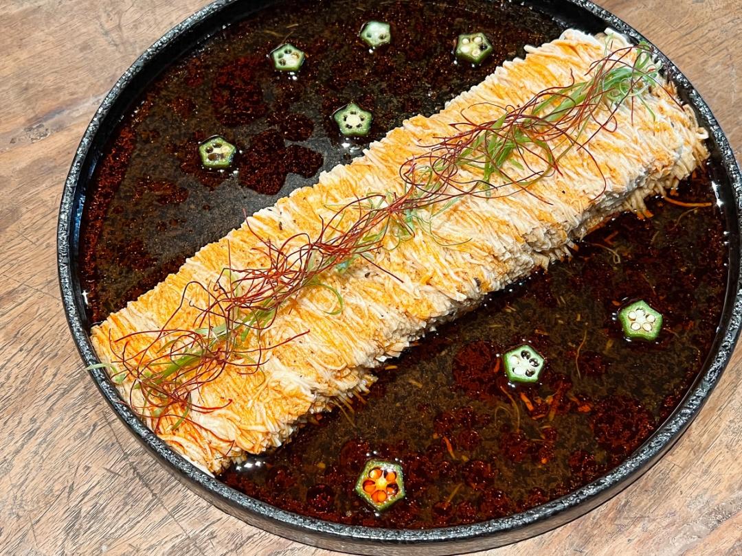 AI教父吃了再吃的台灣宴宴席料理 - 春韭晴光店