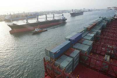 政府擴大投資拼經濟 明年要比今年好