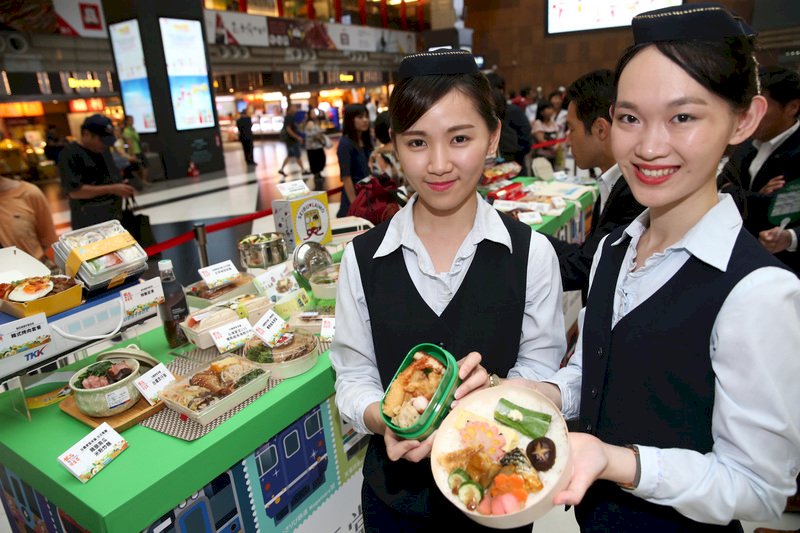 台日韓瑞士鐵路便當 美食展大比拚