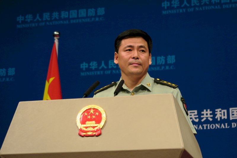 中美軍機險擦撞 環時：共軍應赴美偵察