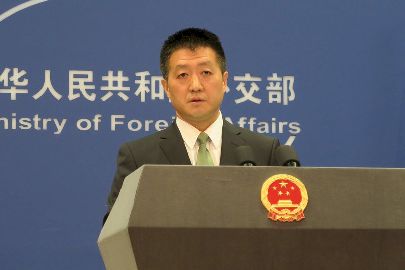 鴻海赴美投資百億美元 中國外交部：不評論