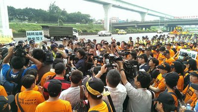 收費員國道抗爭案  高院判無罪