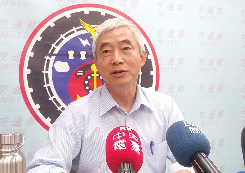 長榮空服請天災假 交長：勞資應多溝通