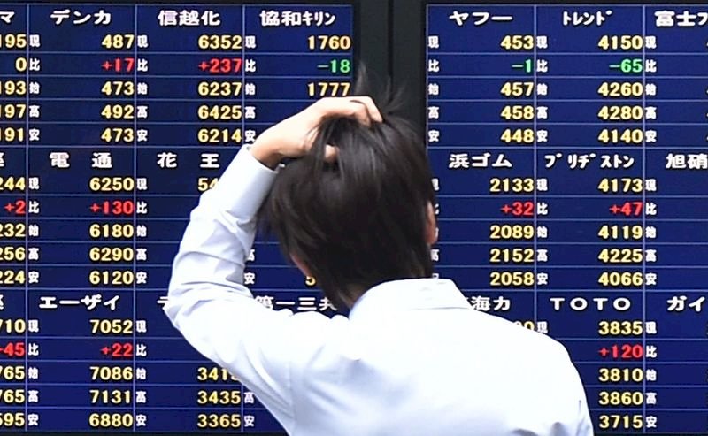 日經指數暴跌逾5% 遁入熊市
