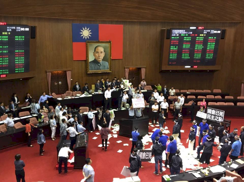 前瞻預算三讀 國民黨團嗆永無寧日