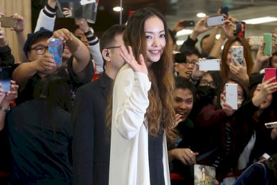 安室奈美惠宣布 明年9月退出演藝圈