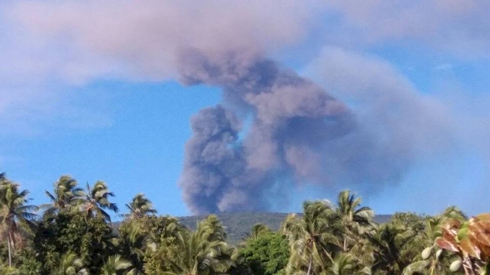 萬那杜火山或爆發 7千人逃離家園