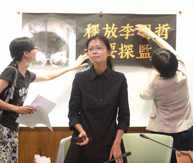 李凈瑜要求探視李明哲 張小月籲陸正面回應