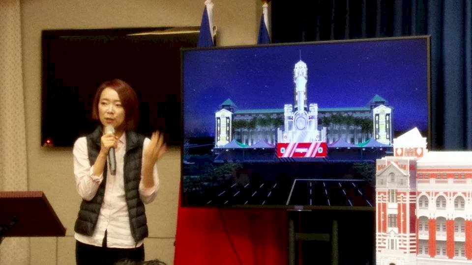 總統府成畫布 國慶光雕秀絢麗登場