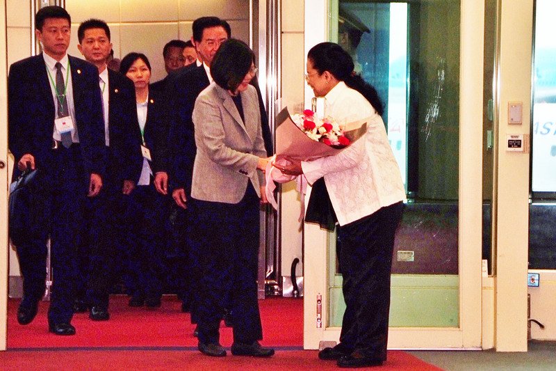 總統：出訪完成目標 歸功藍綠執政外交累積