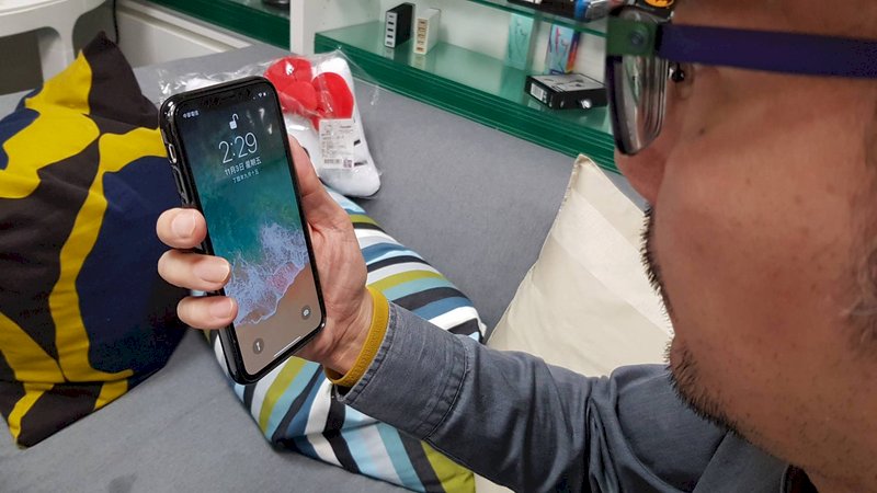 iPhone X刷臉解鎖失效 傳重開機可回復