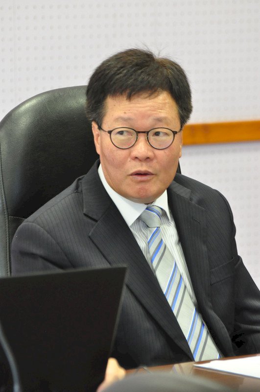 陳金德：捐任內薪資243萬及農舍退稅款