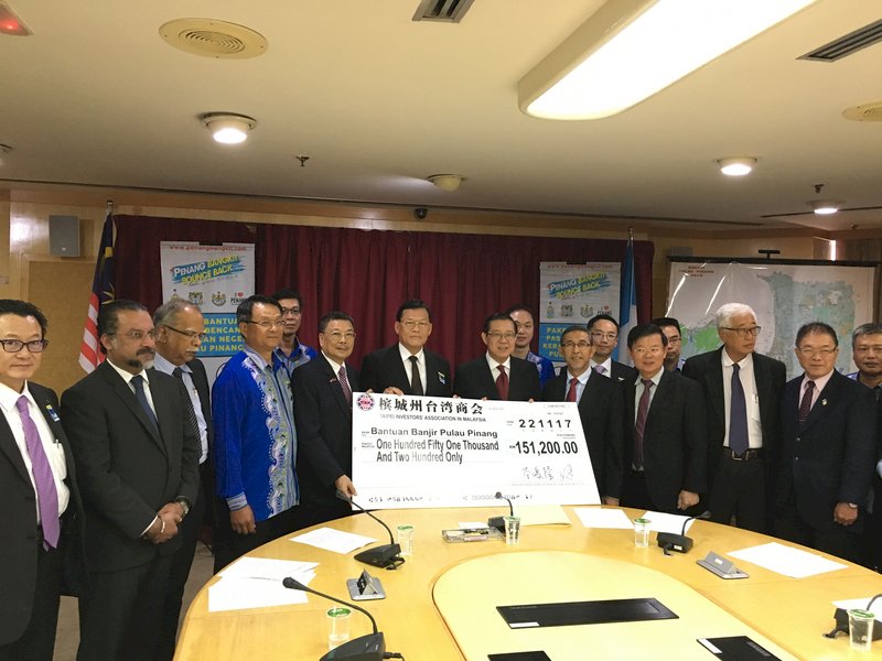 檳城水災 駐馬台商捐贈100萬助災民
