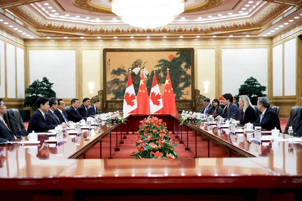 杜魯道訪北京 簽署3項貿易協議