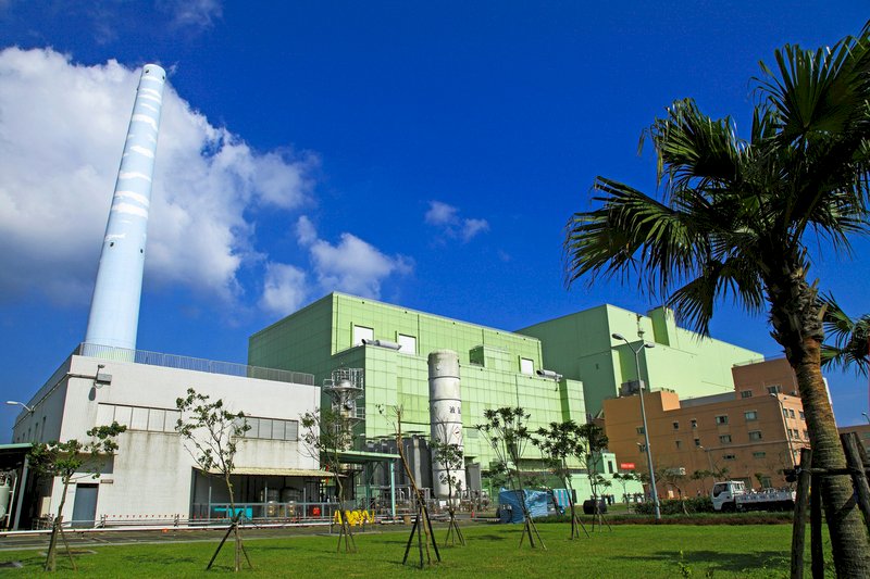 3黨立委考察核四指廠內動線奇怪 無人提重啟