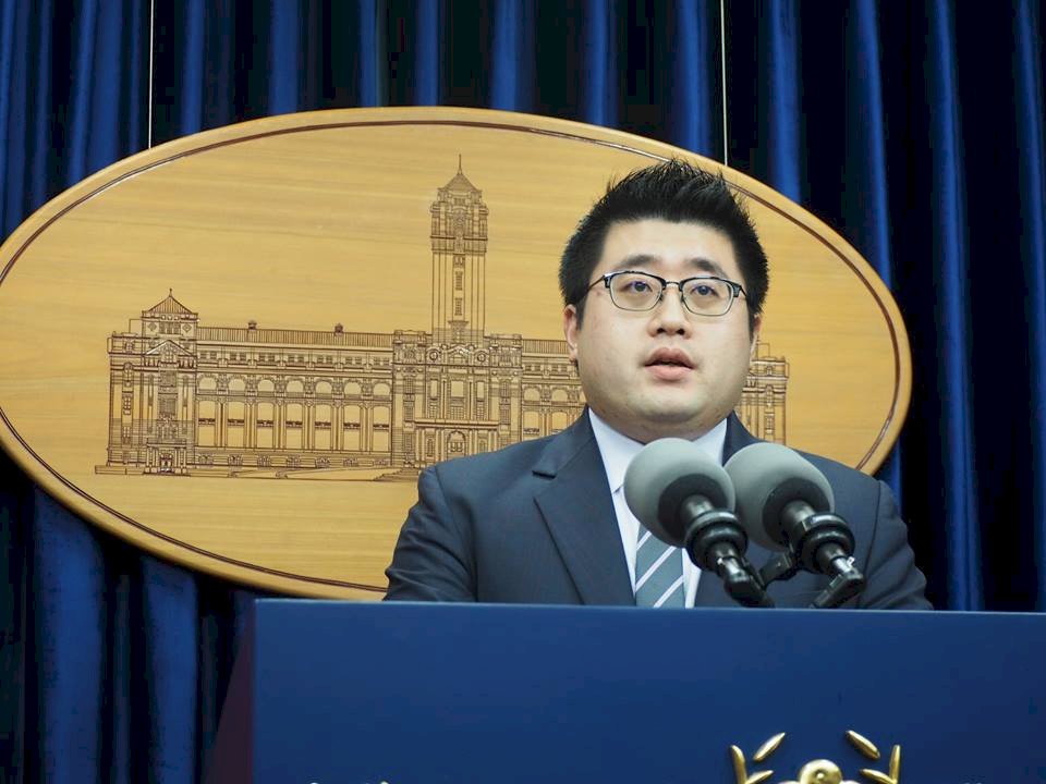 駁月底換閣揆 總統盼賴揆續領行政團隊