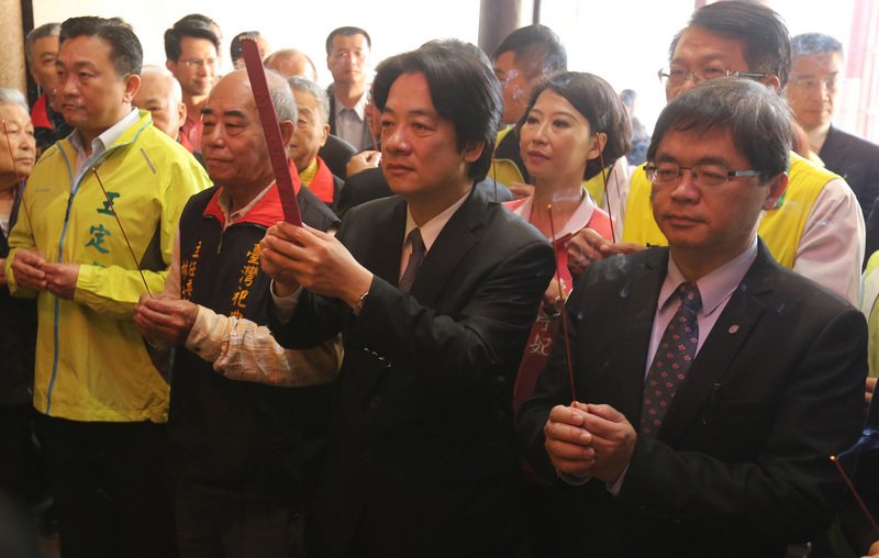 勞團今遊行抗議修勞基法 賴揆：訴求會研究