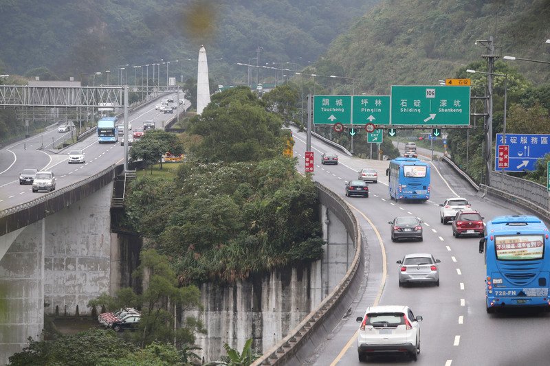 春節國道十大路段塞 行車時間平日3至6倍