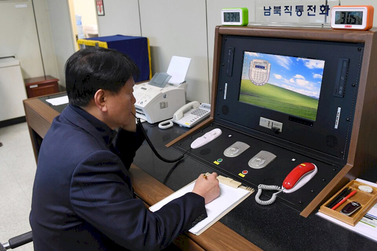 金正恩同意重啟兩韓熱線 痛斥華府對話是幌子