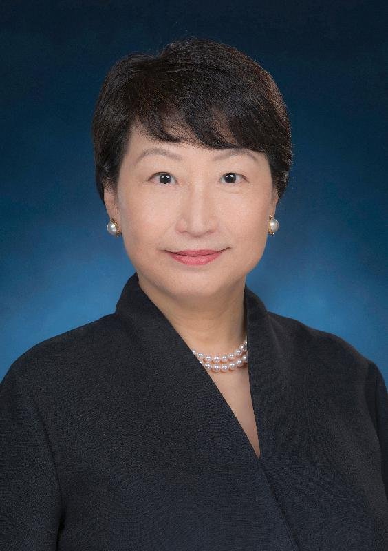 港律政司長剛上任 違建問題被窮追猛打