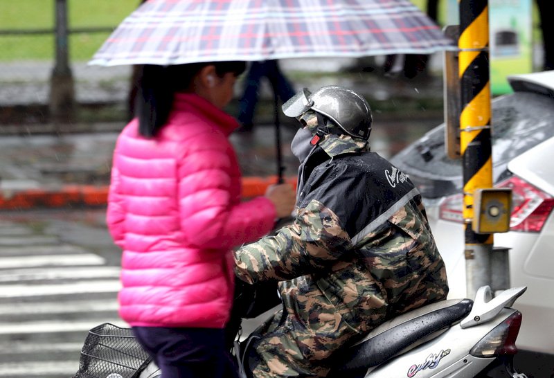 寒流報到氣溫降 愈晚愈冷最低探7度