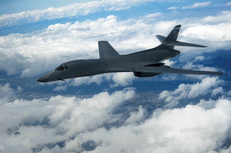 美日韓三方空中聯合軍演 B-1B核轟炸機加入威懾北韓