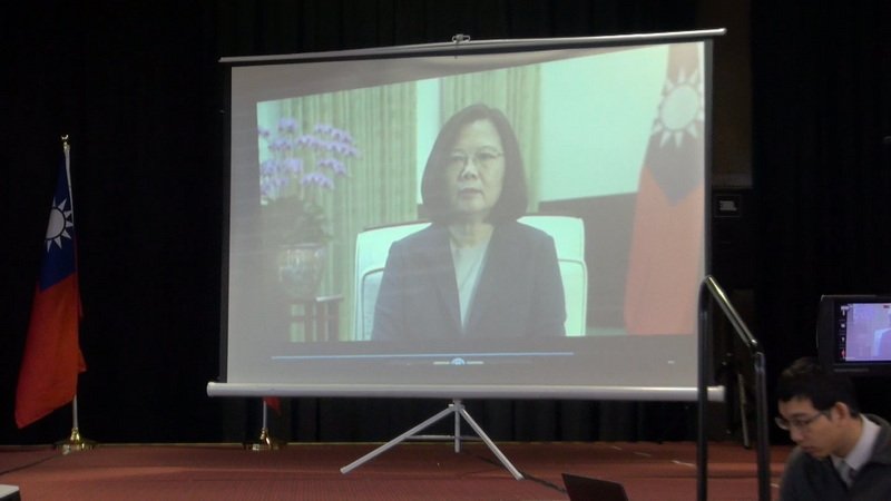 向僑界拜年 蔡總統談改革先苦後樂