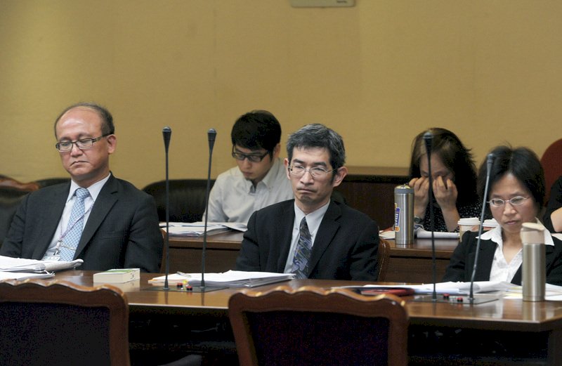 加班換補休 比照特休或3個月內休完