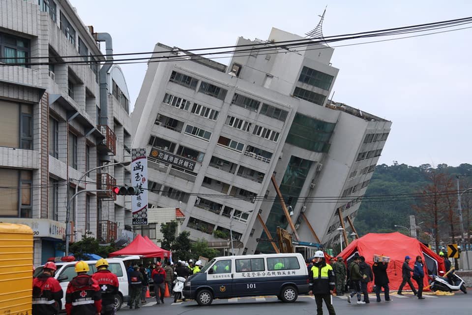 雲門翠堤明顯位移 暫停搜救
