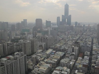房市回溫 從業人員起薪3.29萬居冠