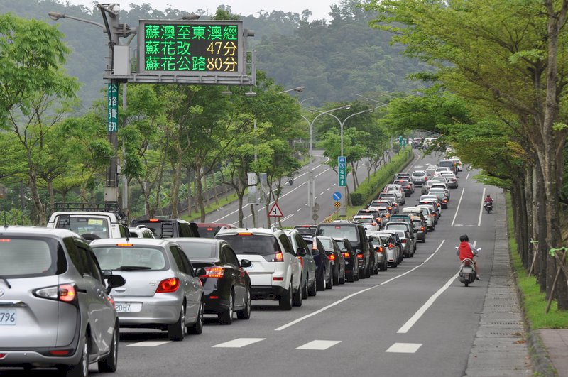 清明連假首日 蘇花改塞爆行車時間花三倍