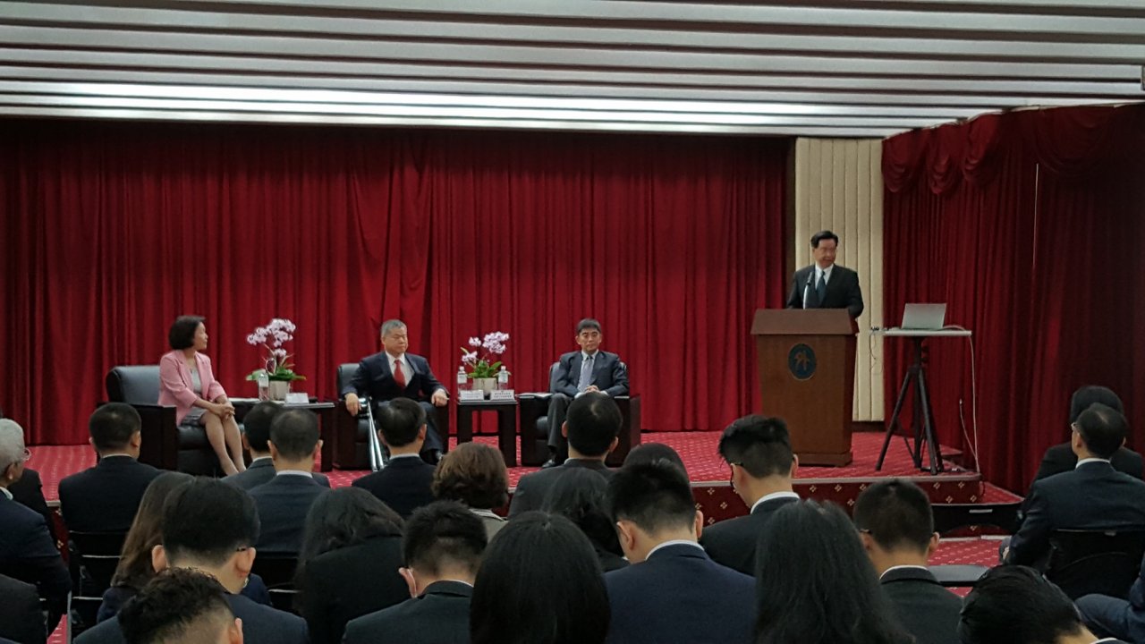 攜手拚經濟 吳釗燮：以外交帶動經貿