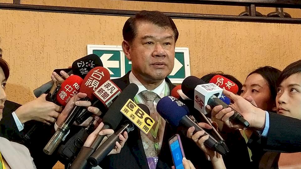 何煖軒：賣飛機給史瓦濟蘭沒有優惠價格