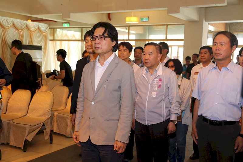 桃園大火  葉俊榮落淚：入忠烈祠表彰尊敬