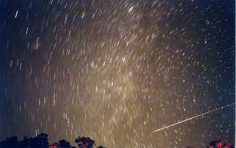 獅子座流星雨深夜進入極大期 可見火流星