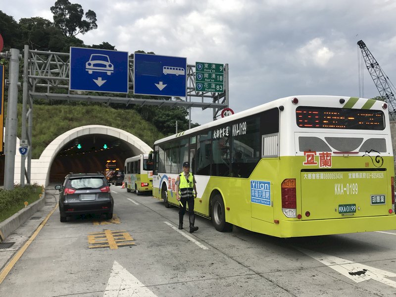蘇花改今開放大客車通行 民眾讚省時舒適