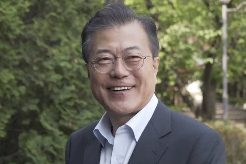 文在寅就任周年感言 與民同行永續和平