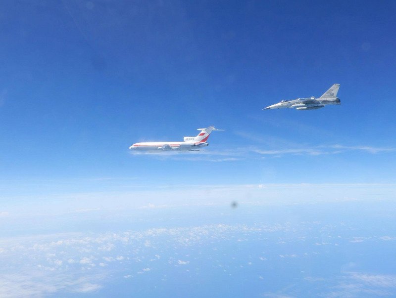 中國軍機雙向繞台 港專家認戰略意圖明顯