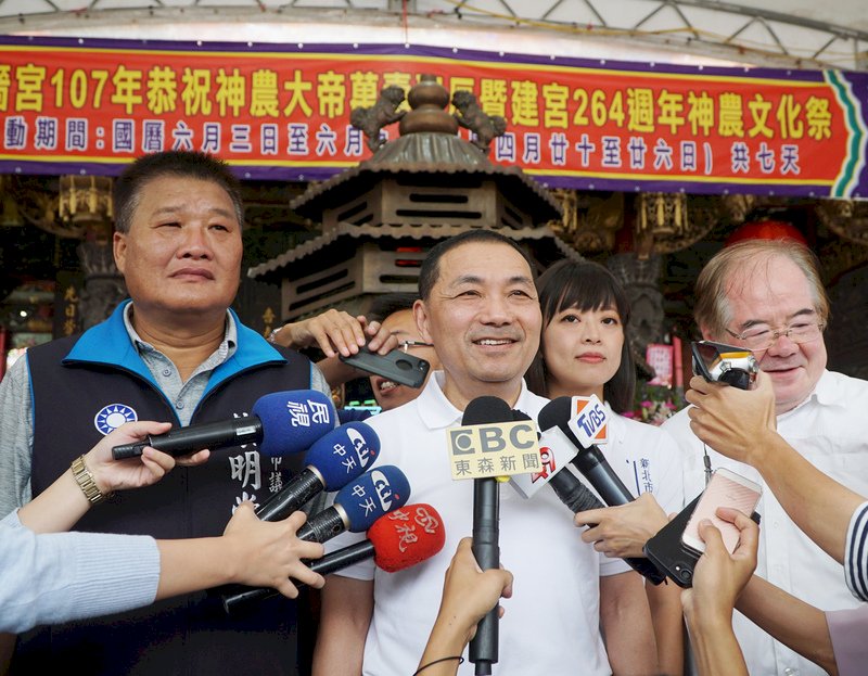 館長表態力挺 侯友宜：血性漢子