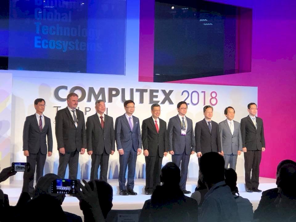 核二2號機加入供電 沈榮津估可維持黃燈