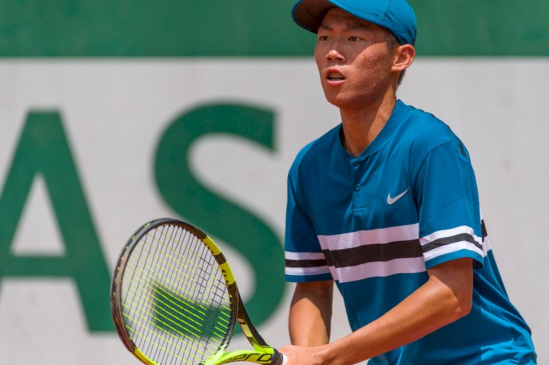 曾俊欣直落二勝 晉級法網青少年組男單4強