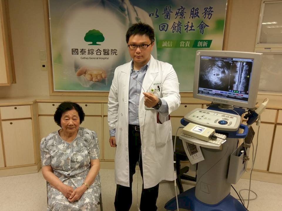 左腳比右腳腫 恐是髂靜脈壓迫