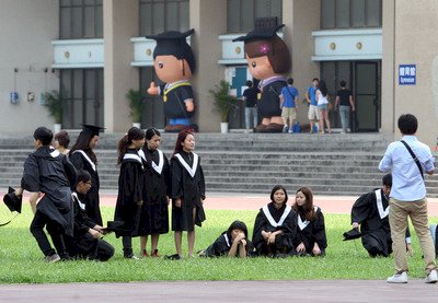 大專延畢生人數逐年增 15年增加近4成