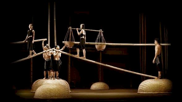 越南新馬戲「城鄉河粉」 驚豔登台