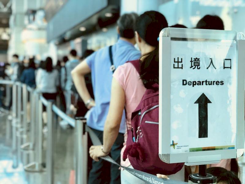 攜帶超額現金出境 關務署：事先申報即可
