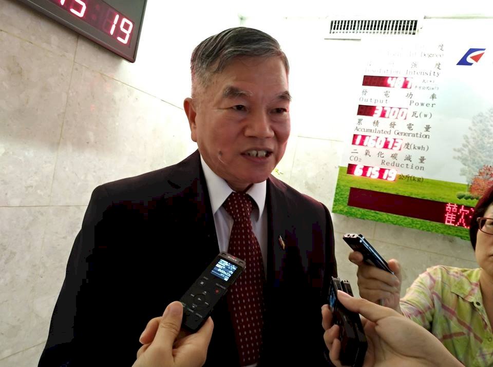 貿易戰升溫 經長：台廠回流面臨勞力問題