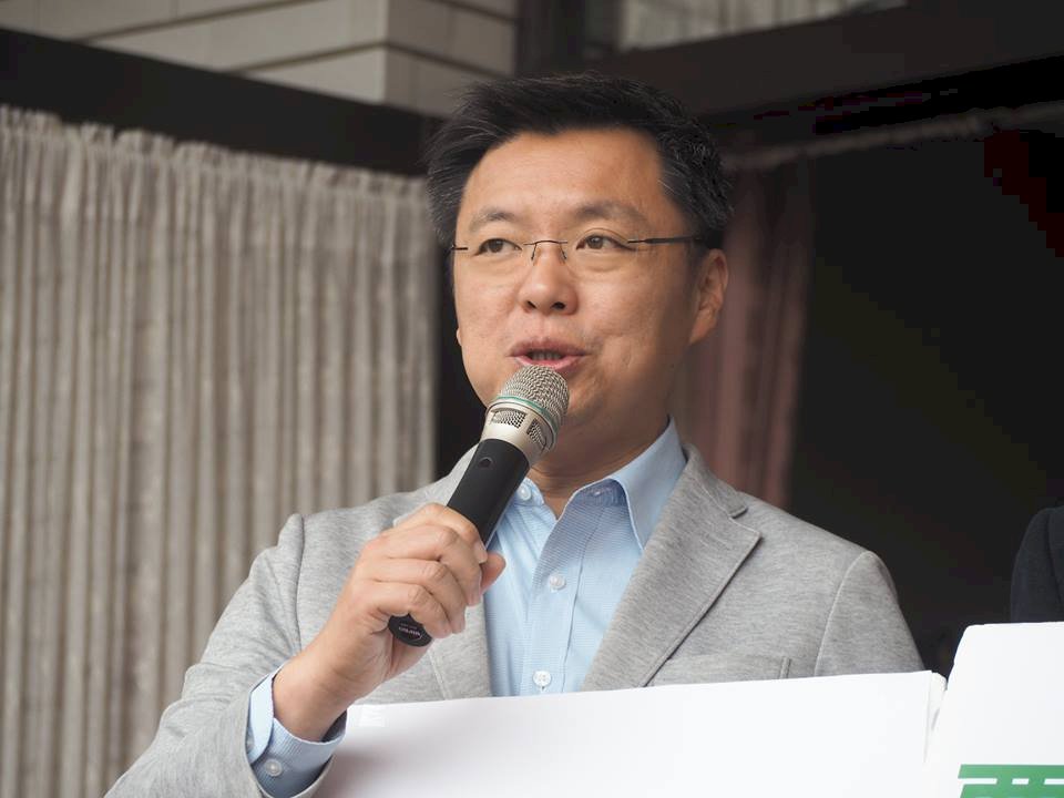 網傳將公布韓國瑜曾車禍撞死人 陳其邁陣營駁斥