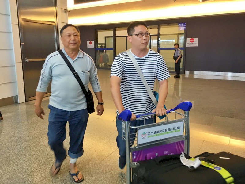 河馬口下歷劫歸來 受傷遊客：一秒定生死