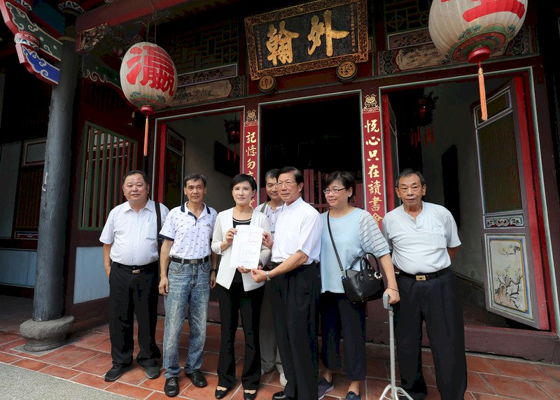 鄭麗君親送國定古蹟公告 修復補助再提高